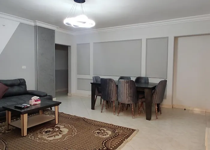 Comfy Apartment In Giza Cairo Family Only